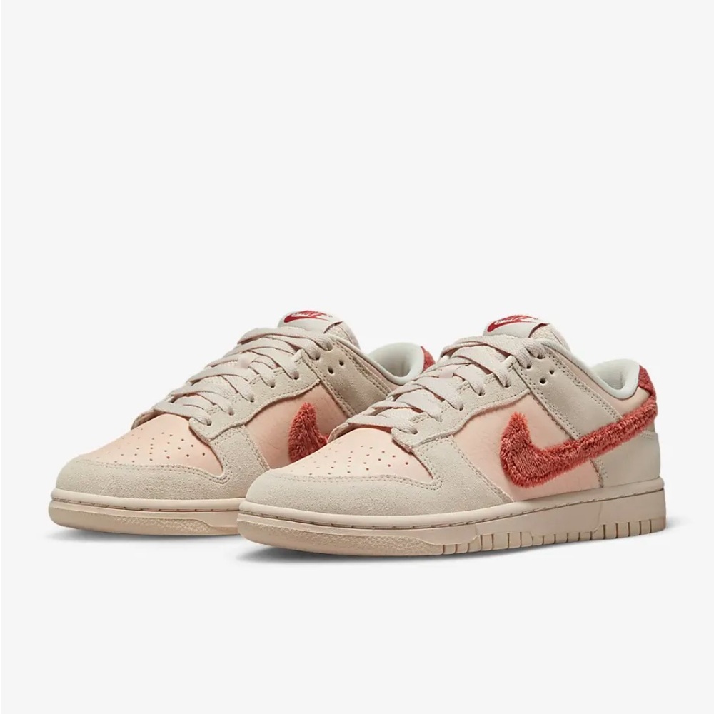 Nike Dunk Low size 7